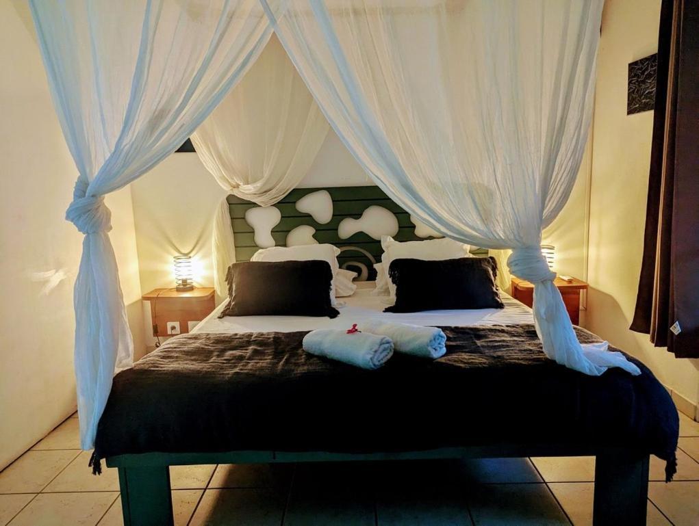 Villa Sur L'Anse Terre-De-Haut Zimmer foto